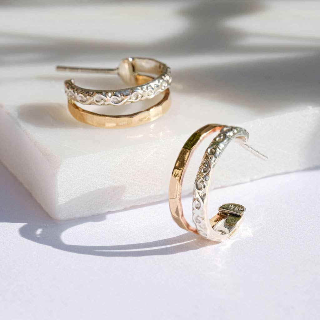 AURA MAGIC HOOP EARRINGS