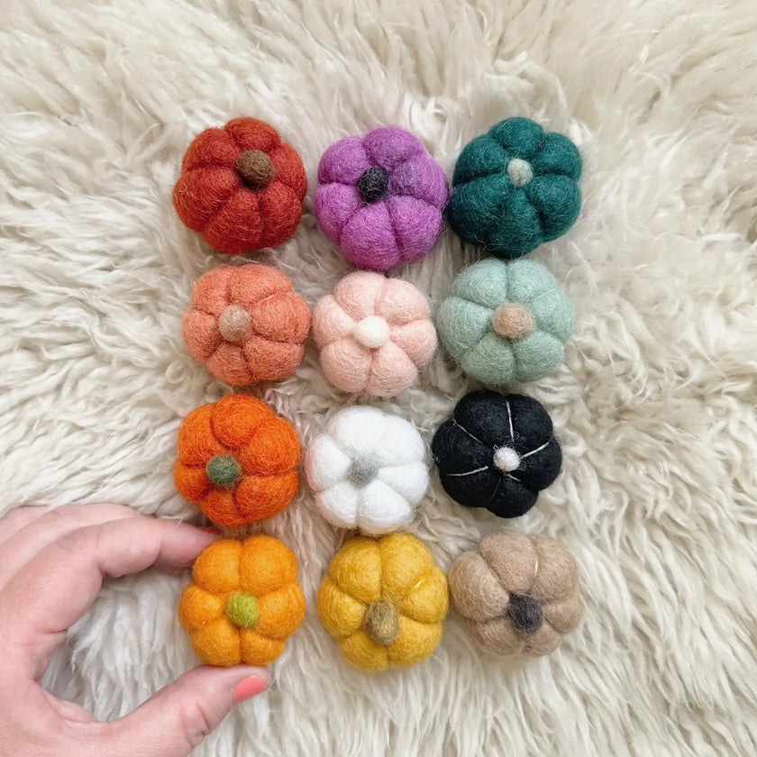 Wool Felt Fall Vase Fillers & Decor