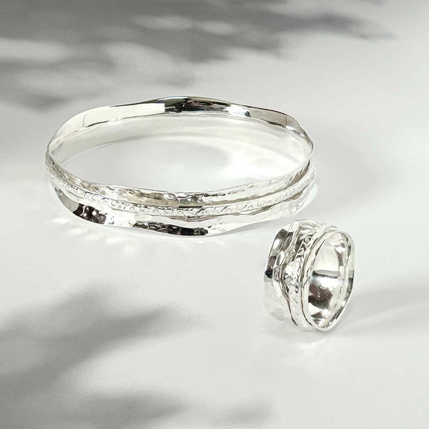 Aura Zen Spinning Ring
