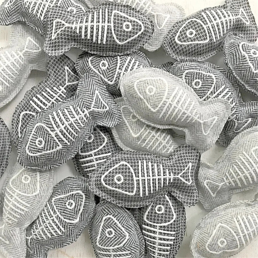 Cat & Dog Toys by Thread and Paw