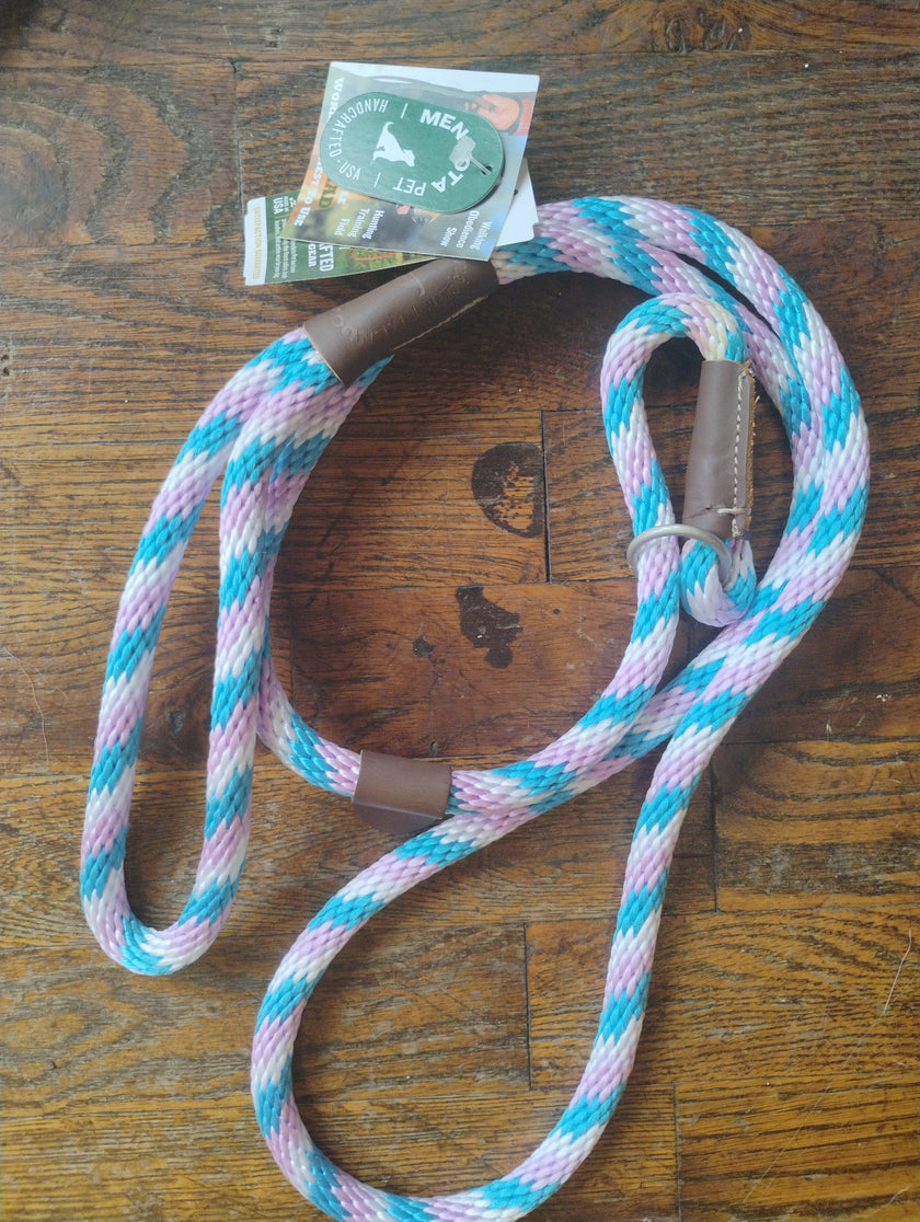 Mendota British-Style Slip Lead