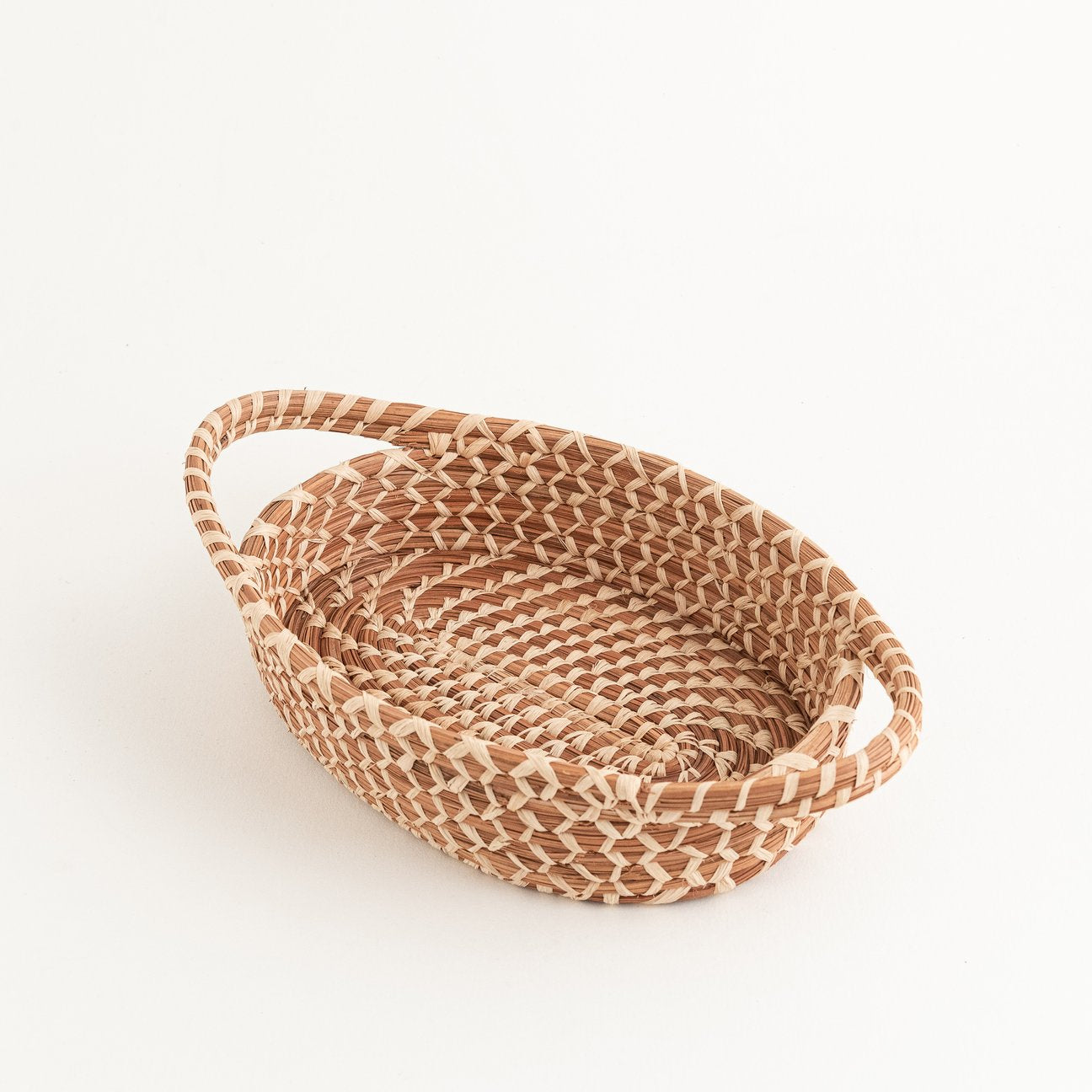 Pine Needle Baskets, by Mayan Hands