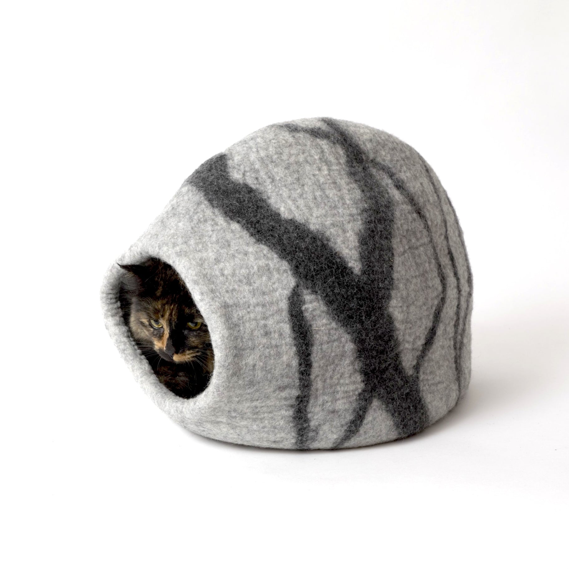 Dharma Dog/Karma Cat Wool Pet Houses & Beds